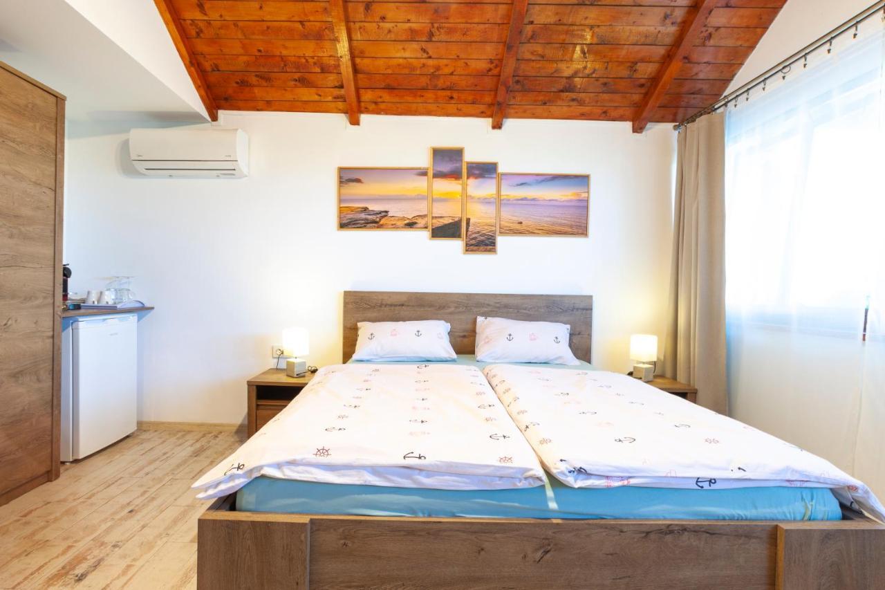 Casa Ana Hotel Vama Veche Kültér fotó